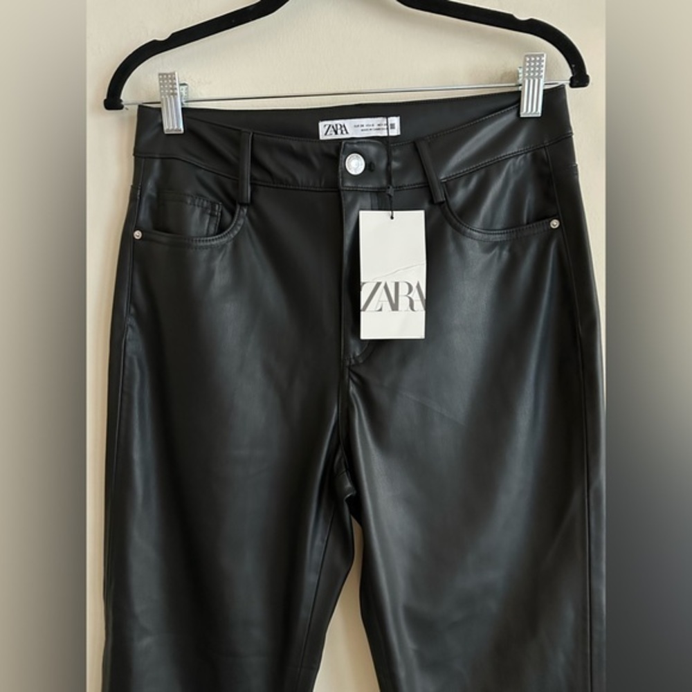 BLOGGERS FAVORITE NWT Zara Faux Leather Mini Flared Pants - Picture 13 of 15